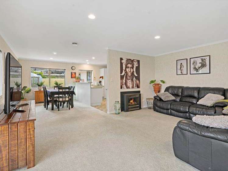 7 Siesta Terrace Army Bay_6