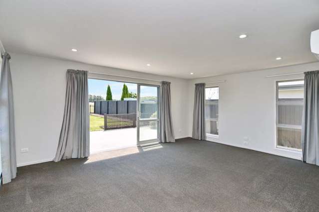 8 Helmore Street Rangiora_1