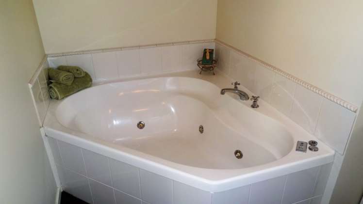 5 John Morel Place Parklands_11