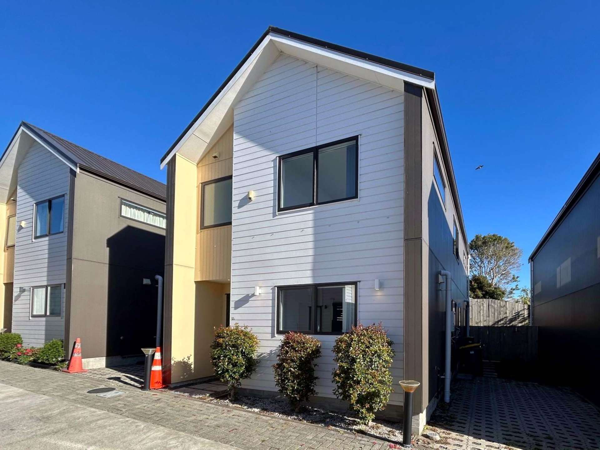 12D Kelwyn Road Kelston_0