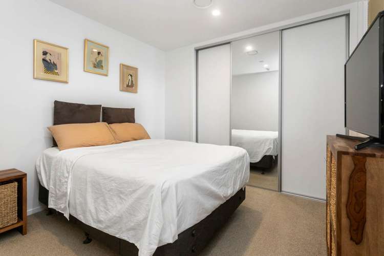 702/6 Waikumete Road Glen Eden_9