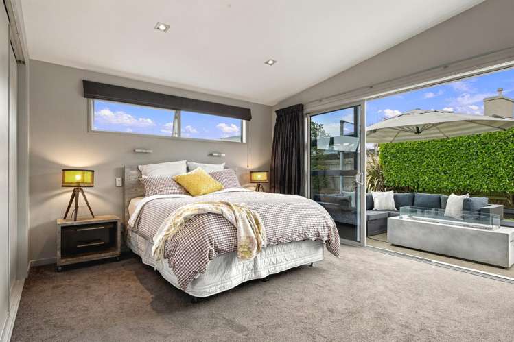 23 Magnolia Rise Waipahihi_12