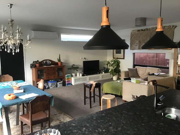 2/10 Etherton Drive Manurewa_5