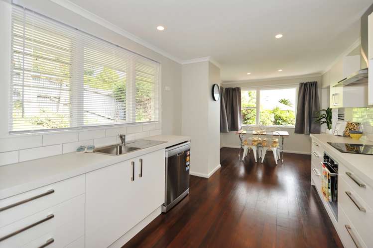 21 View Mount Stoke_7