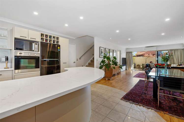 2/1328 Pukuatua Street Rotorua Central_1