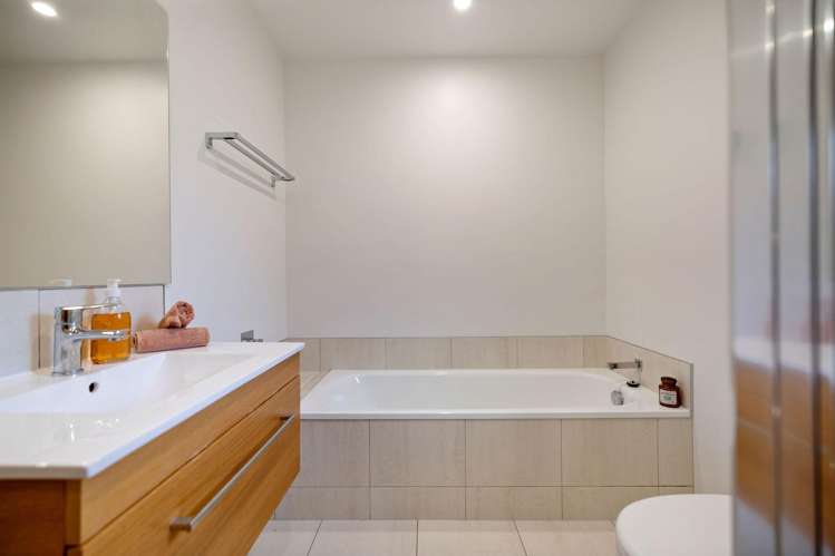 42 Sylvan Street Lake Hayes Estate_17