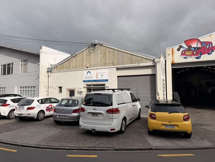13a Petone Avenue_0