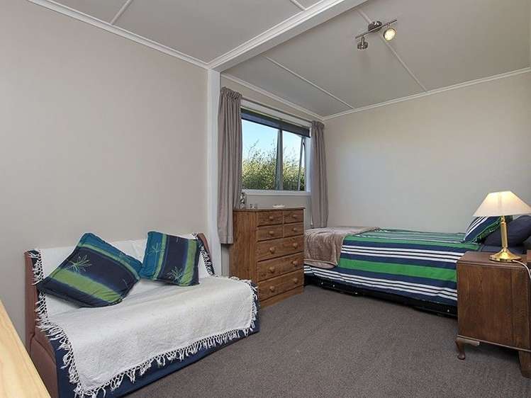 64 Wharf Road Clarks Beach_5