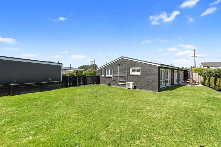 221 Levers Road Matua_13