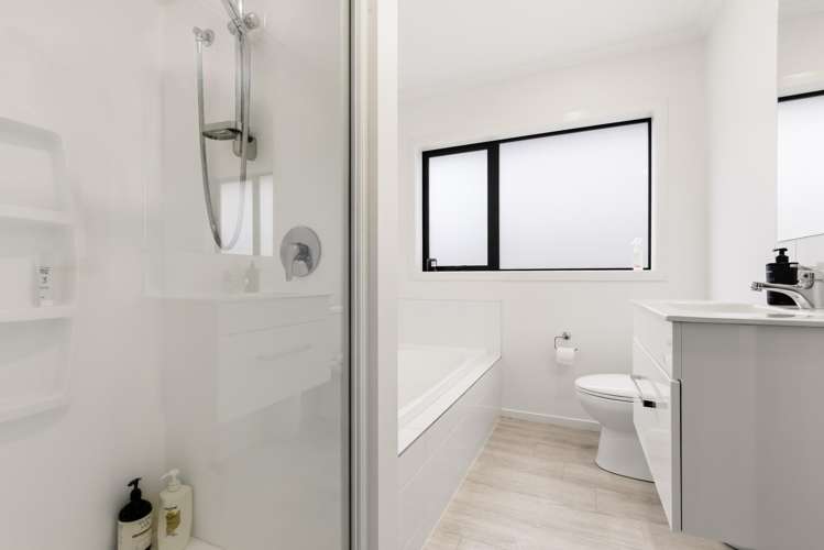 4C Mere Road Taupo_11