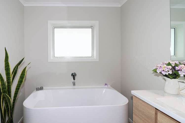 60 Feist Street Carterton_16