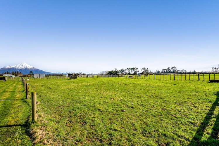 60 Monmouth Road Pembroke_46