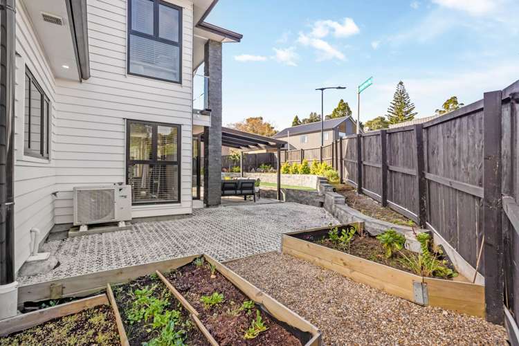 1 Arataki Views Way Glen Eden_21