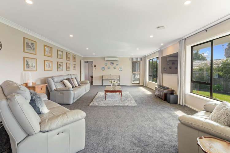 66 Saint Annes Crescent Wattle Downs_8