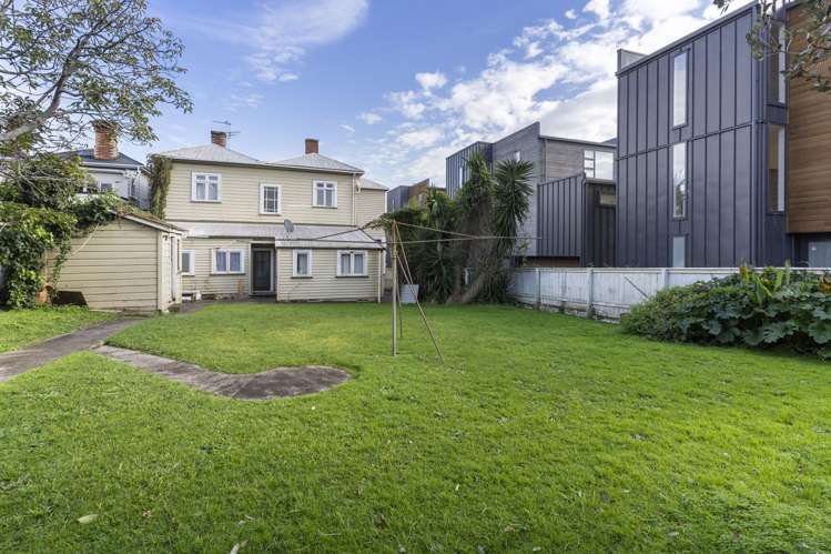 2/5 Park Avenue Northcote_11