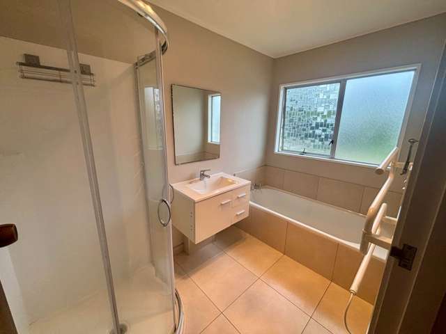 1/7 Rapallo Place Farm Cove_4