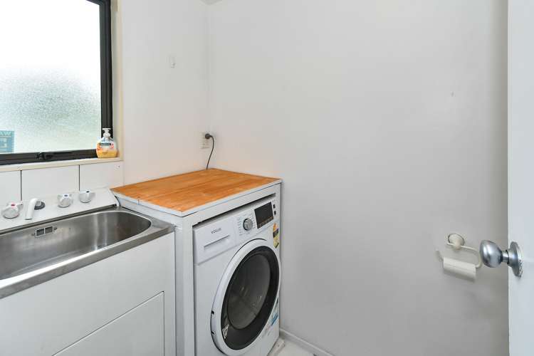 4/16 Yang Place Papakura_10