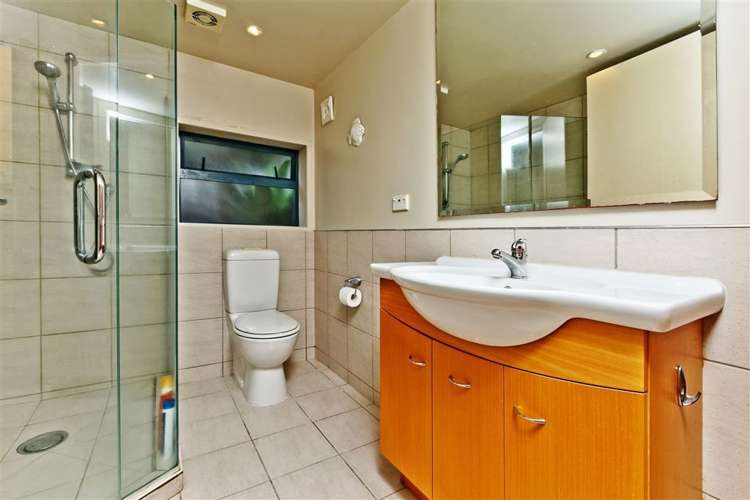 17 Midway Avenue Castor Bay_17