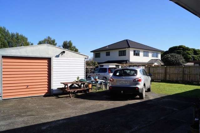 15 George Street Papakura_1