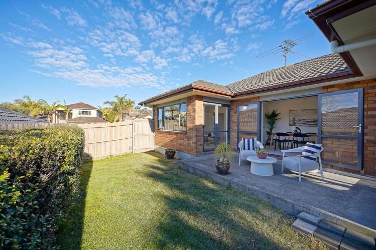 7 Fairford Avenue Henderson_26
