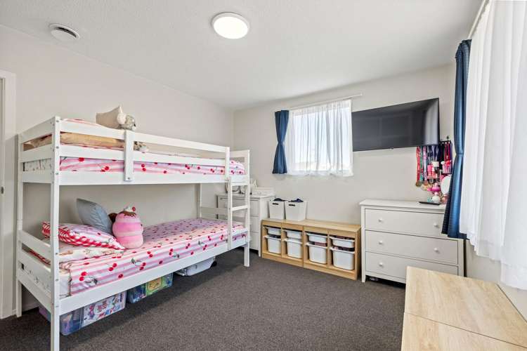 21 Besant Place Avondale_13