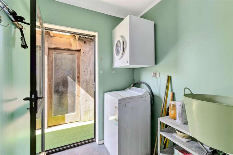 5a Ward Place Puponga_11