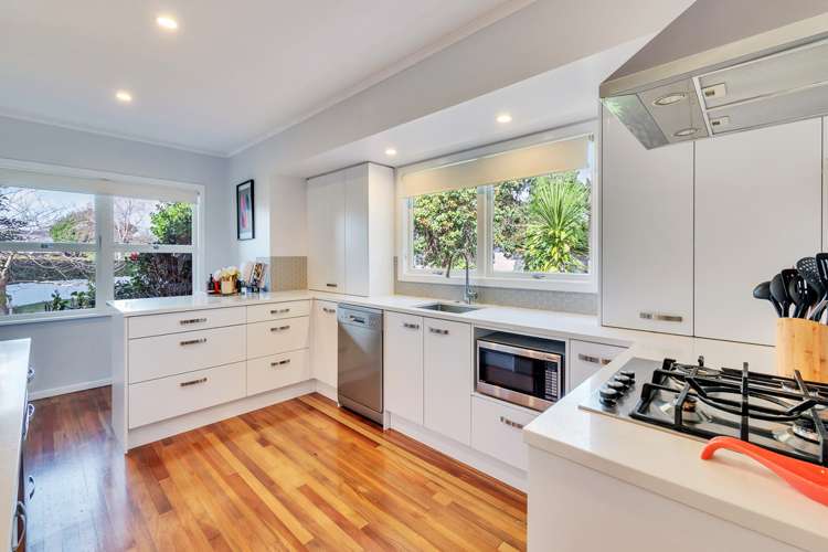 4 James Place Opaheke_6