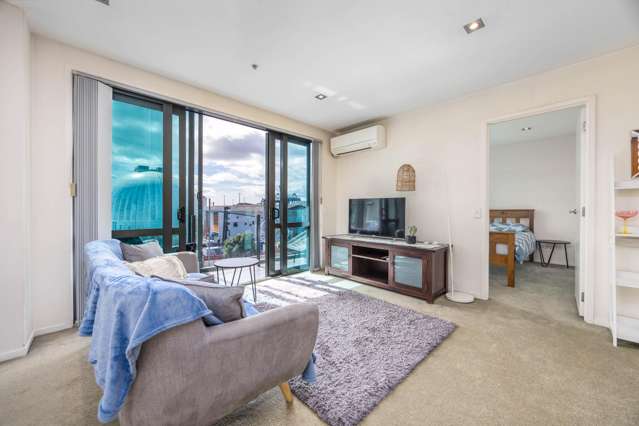 327/8 Dockside Lane Auckland Central_4