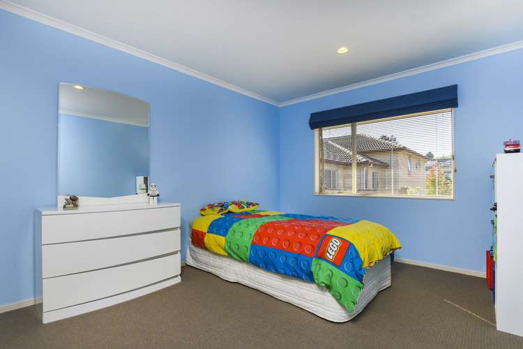 3 Gibbston Crescent Flat Bush_16