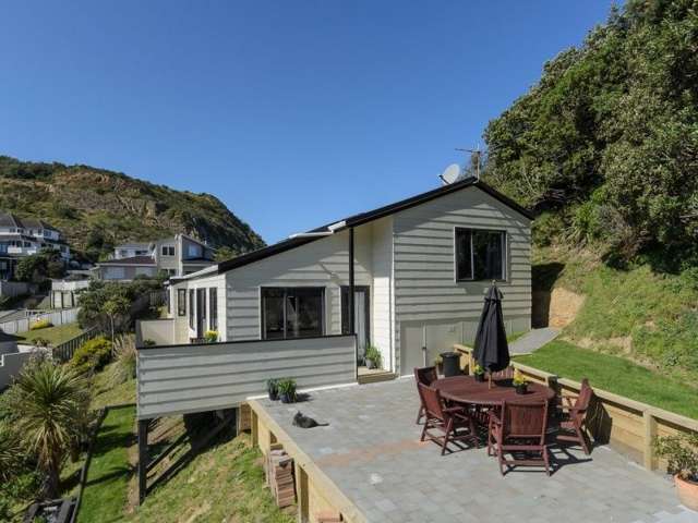 6 Dennis Way Island Bay_4