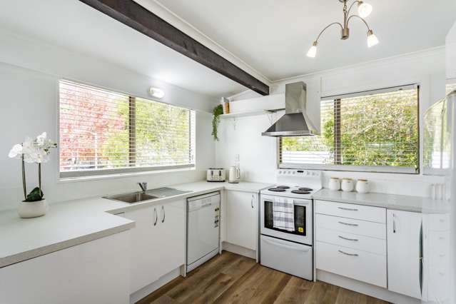 10 Harold Grove Stokes Valley_1