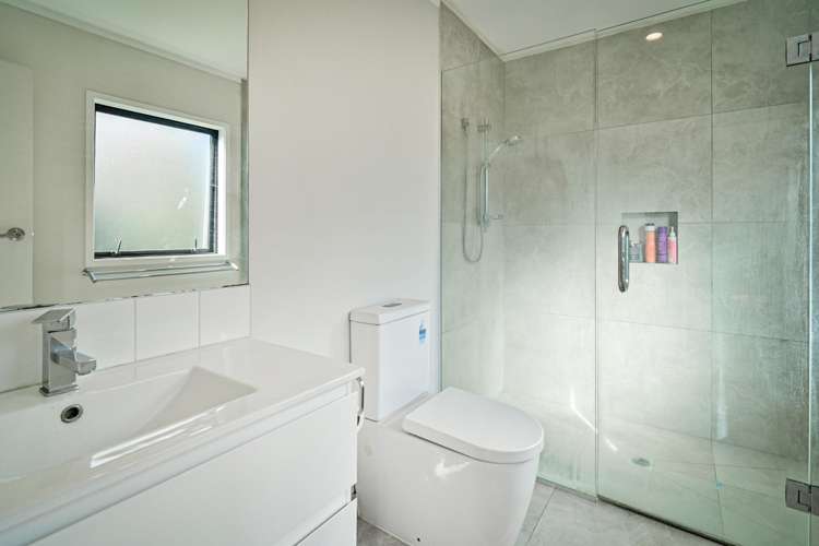 917 Collinge Road Mayfair_11