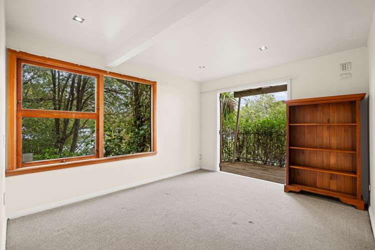 8 Bayview Road Charteris Bay_17