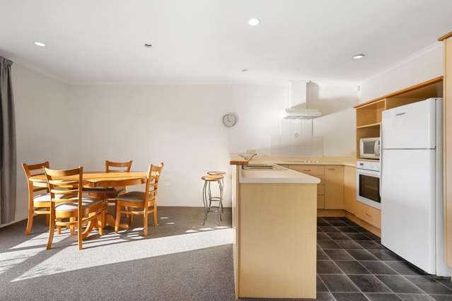 2 Regents Park Place Westgate_4