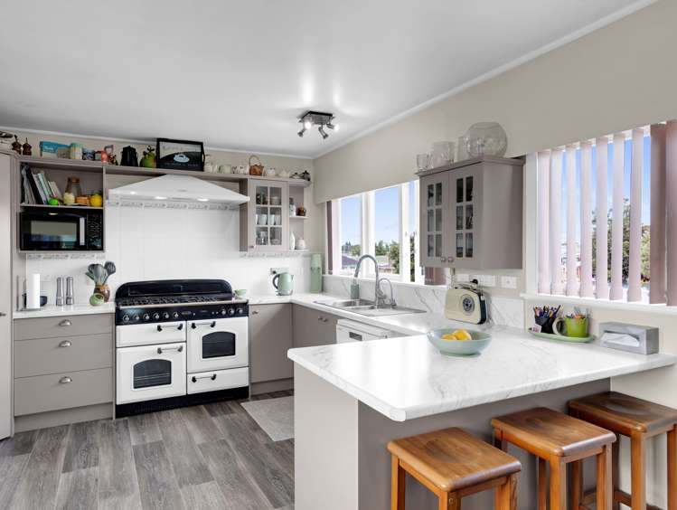 9 Matthews Crescent Melville_21