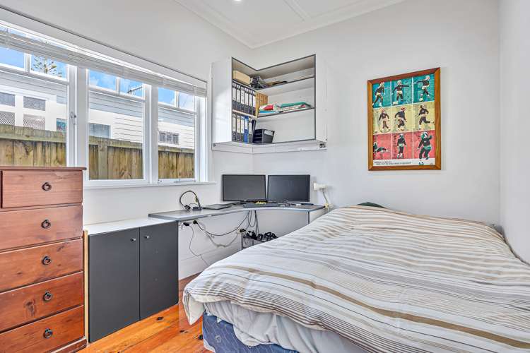 72 Fowlds Avenue Sandringham_14