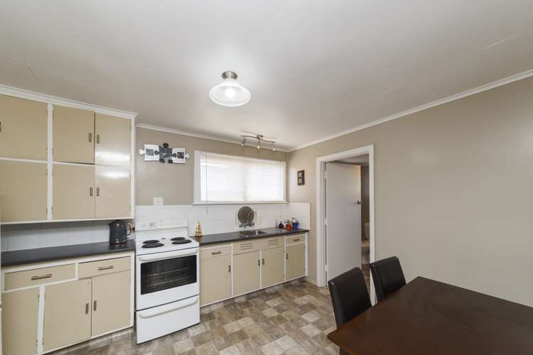 69 Monmouth Street Feilding_12