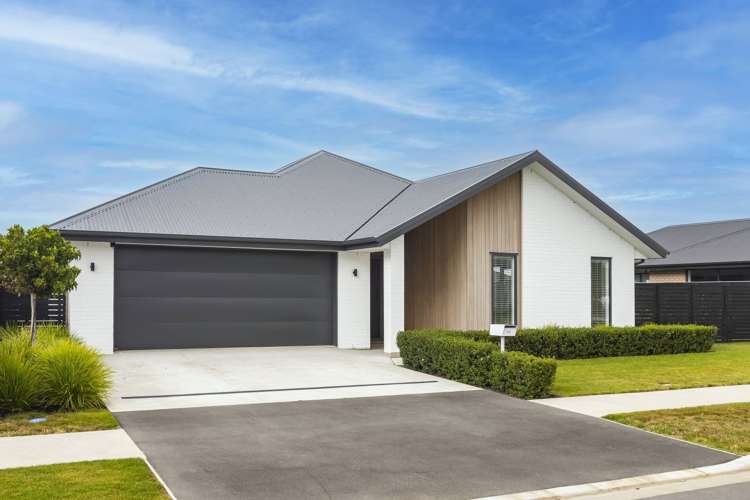 42 Halpin Drive Lincoln_26