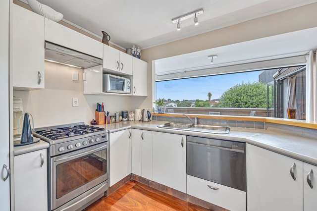 1/11 Bernleigh Terrace West Harbour_2