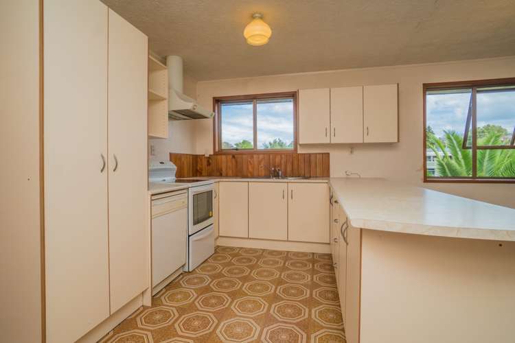 72 Lynwood Road New Lynn_9