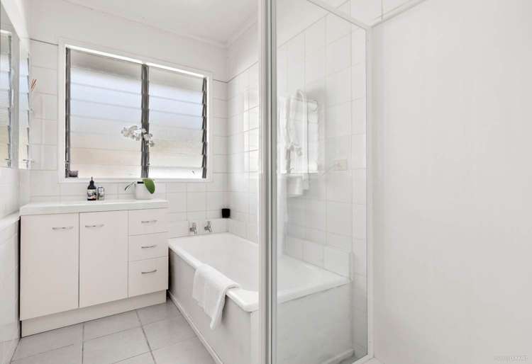 12 Geneva Place Blockhouse Bay_5