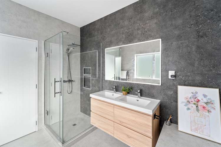 7 Marlin Street West Harbour_23