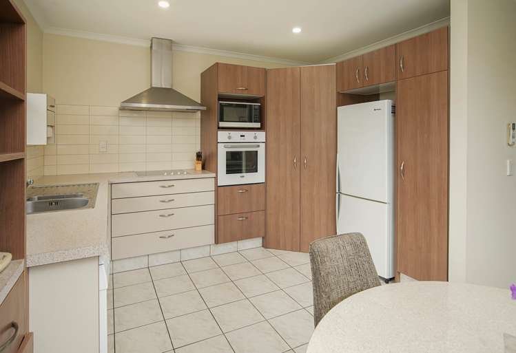 21 Woodstock Place Stoke_13