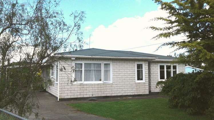 5 Eden Place Feilding_14