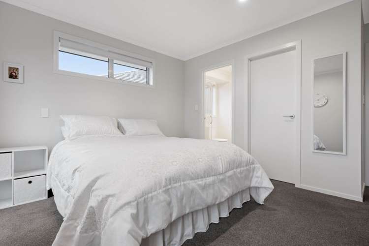 4 Stable Way Brookfield_9