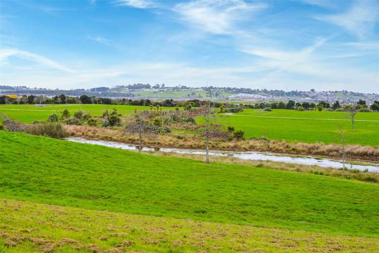 32 Grand Ridge Avenue Flat Bush_6