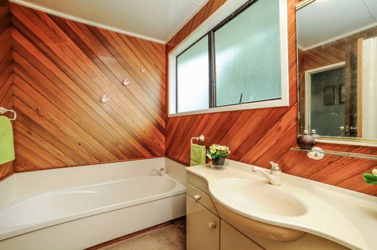 18 Glucina Place Glen Eden_17