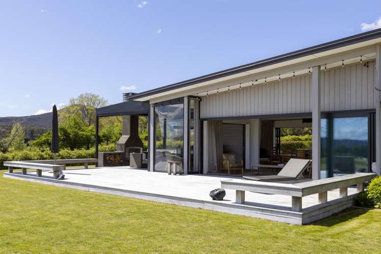 2/675 Whangamata Road Kinloch_3