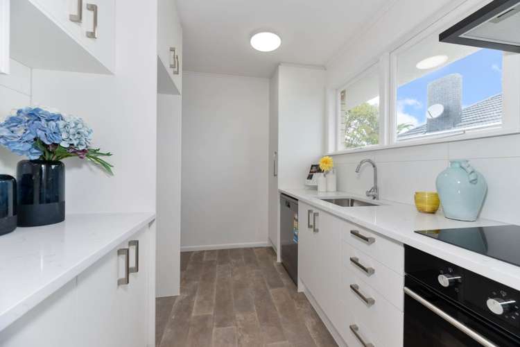 2/295A Blockhouse Bay Road Avondale_11