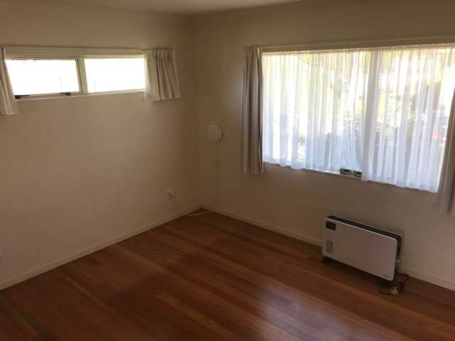 1/18 Ocean View Road Hatfields Beach_4